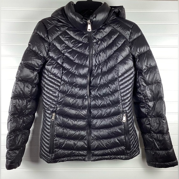 Calvin Klein Jackets & Blazers - Calvin Klein Down filled jacket Black Sz M  Packable Lightweight premium Down
